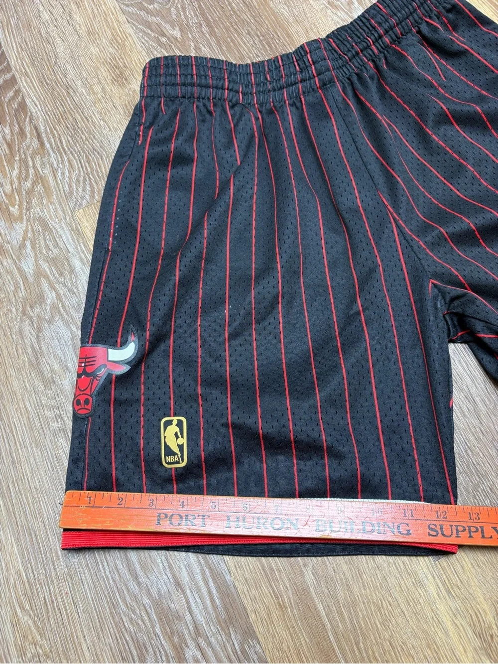 NBA Chicago Bulls Black & Red Pinstripe Athletic Shorts